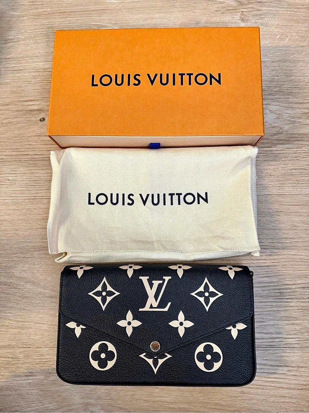 Louis Vuitton Pochette Felicie Wallet Black & Beige (Limited Edition)